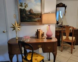 English Mahogany/Leather Top Desk. Circa 1900
