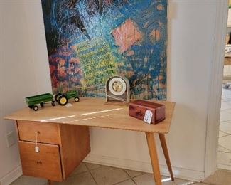 Paul McCobb, signed MXM Blonde Maple Desk. Circa 1950.  Series #1560