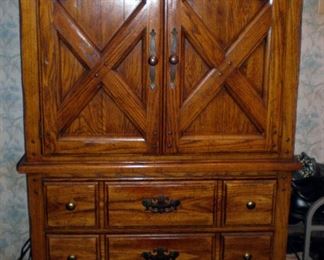 Chest of drawers Huntley Furniture by Thomasville