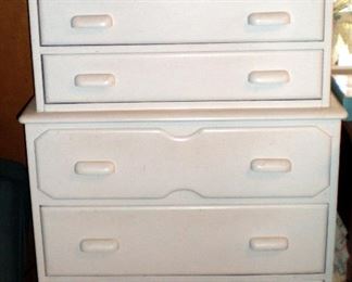Chest of drawers