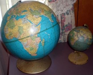 2 globes