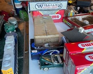 HUGE COLLECTINOF MODEL TRAINS