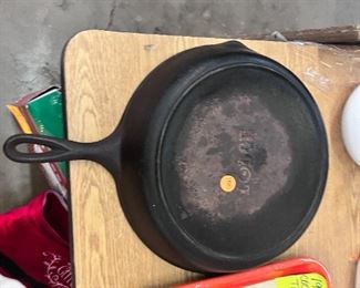 lodge skillet