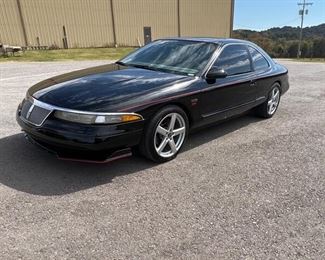 Lincoln Mark 7, runs and drives good