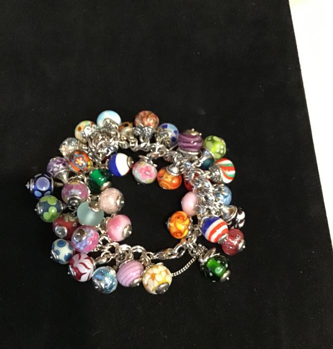01James Avery Loaded Glass Charm Bracelet