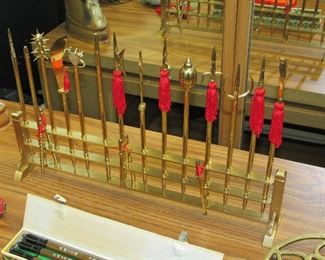 18 Chinese weapons miniatures