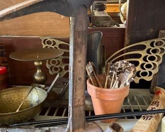 Old shoe maker piece 