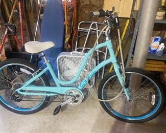 Ladies Townie bike.