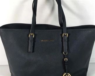 Michael Kors navy blue women's double handle tore shoulder handbag like new $75
Box#27