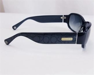 Coach sunglasses with case $25
Bin#5
