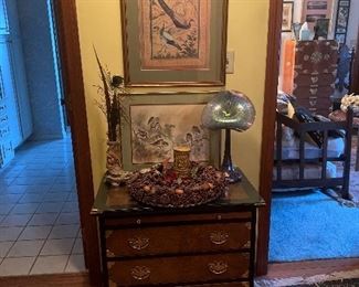 Art & 3 Drawer Dresser as well as Jack in the pulpit Vase