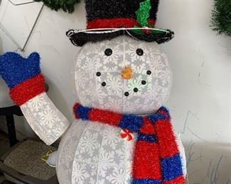 Frosty is very cute, just needs minor repair.  10/18 - his left arm has been reattached!