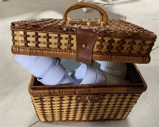 picnic basket - new