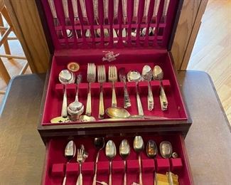 Assorted silver plated silverware 
