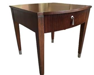 Lot 010
Ethan Allen Contemporary Night Stand