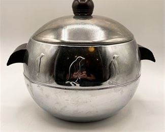 Lot 193
Wrest Bend Penguin Hot/Cold Server