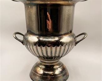 Lot 195
Vintage International Silver Co Champagne Bucket