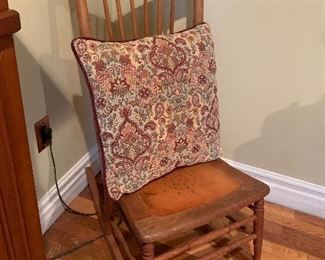Antique oak rocking chair 