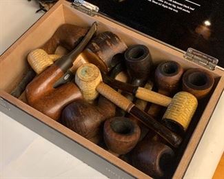 Antique pipes 