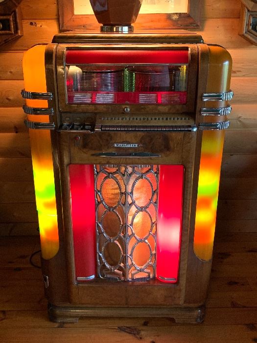 Stunning Wurlitzer 500A Juke box with ceiling speaker ( will sell separately )