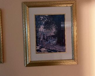 Item 32

3 piece painting set with golden colored frames 

$25 for set of 3 paintings ($10 for 1 painting)