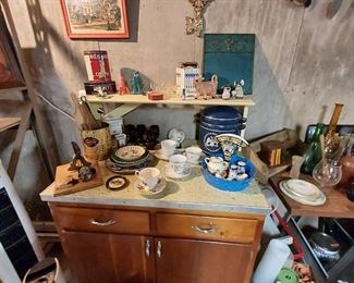 Vintage kitchen items