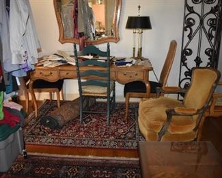 Thomasville Writing Desk - French Provincial Desk - 3 Drawer - Vintage 