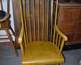 Vintage Nichols & Stone Company USA Solid Wood Windsor Rocking Chair