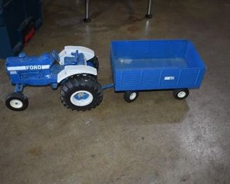 Vintage Ford 8600 Toy Tractor with Trailer 