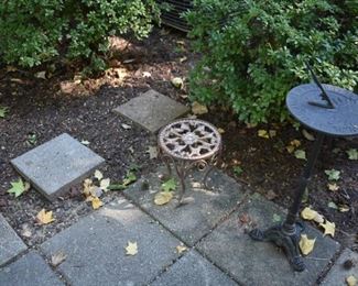 Verdigris Finished Cast Iron Sundial with Pedestal