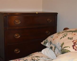 Vintage Huntley Furniture 5 Drawer Chest