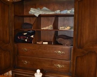 Drexel Heritage Brittany Collection Country French Provincial Style 47" Armoire 