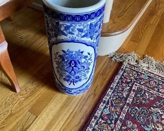Vintage Floral Blue & White Porcelain Ceramic Umbrella Stand