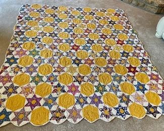 …Stunning Hand Quilted & Hand Pieced Feedsack Fabric Texas Star or Dolly Madison Star Quilt.  Scalloped Edge, binding may have been replaced, backing is newer but vintage top, few small stains.  Measures:  88” x 73” (017)