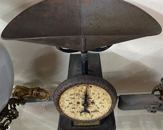 Early American Cutlery Pan Scale