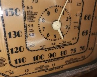 antique tube radio
