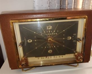 vintage Crosley radio