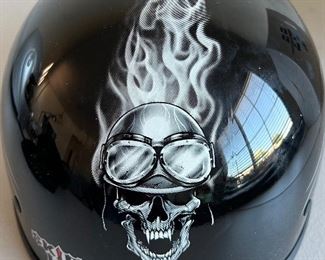 Helmet Skid Lid w Skulls 