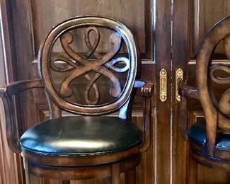 Pair Frontgate scroll back swivel barstools with black leather seats
22” x 20 x 48” h seat 30.5” h
$950
PENDING