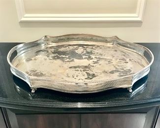 Sheffield 
serving tray with gallery
silver on copper pierced & footed
scattered silver loss
17” x 24” x 3”
$150
PENDING