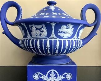 Wedgwood
Neoclassical potpourri
dark blue jasperware 
19th c
9.25” h x 13” w x 9” d
SOLD