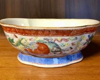 Late 19th c Chinese Export 
porcelain Narcissus bowl
lobed with dragon motif
7 1/8” x 5 7/8” x 2 3/4” h
SOLD
