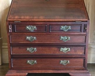 Miniature Chippendale style
slant-front desk
Korea, c 1970
closed: 9.25”d x 16”w x 18”h
open 16”d x 16”w x 18”h
$400
PENDING
