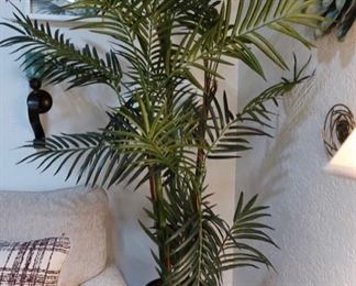 Faux Palm in Nice Planter w/Stand