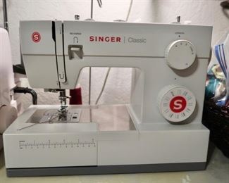 Singer Sewing Machine