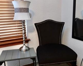 Accent Chair and Side Table with Stylish Table Lamp