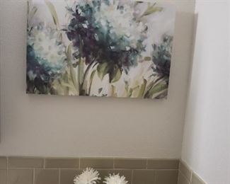 Bathroom set, see prior photo