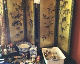 Another Oriental Screen