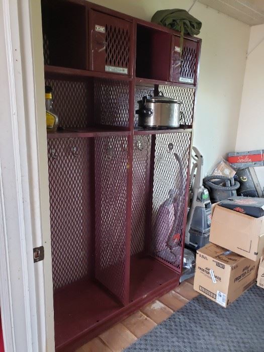 Pugh Living Estate Sale in Owosso, MI starts on 10/20/2022