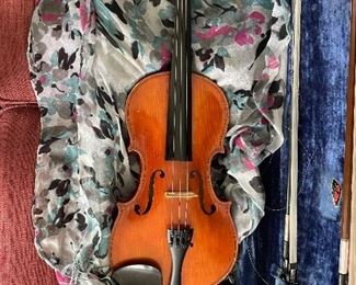 German Violin w/Case, Bows